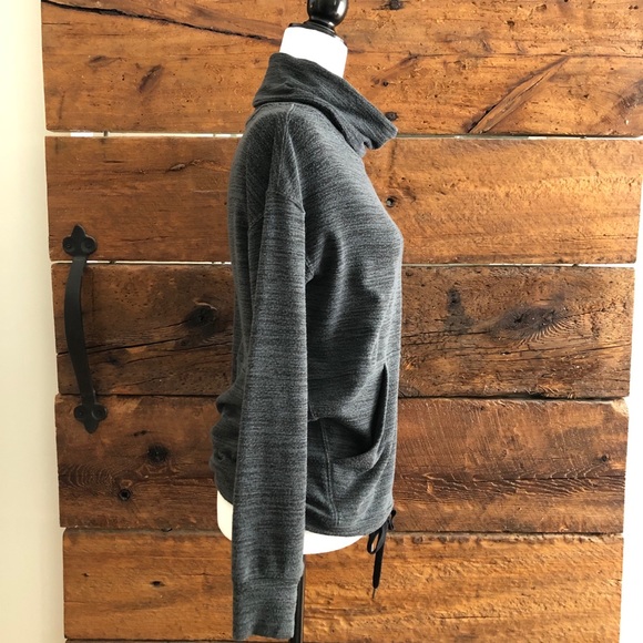 Roots | Turtle Neck Sweatshirt - Picture 3 of 9